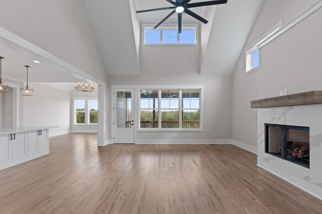 614 Lakeshore Cove Drive 19, Fort Oglethorpe, GA 30742