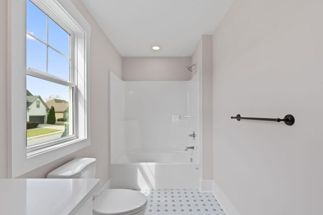 614 Lakeshore Cove Drive 19, Fort Oglethorpe, GA 30742