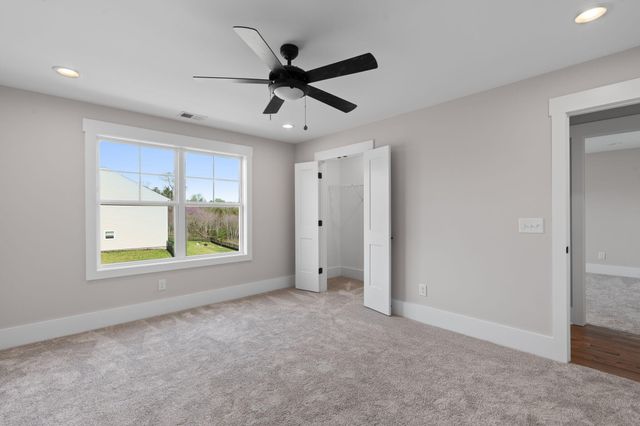 614 Lakeshore Cove Drive 19, Fort Oglethorpe, GA 30742