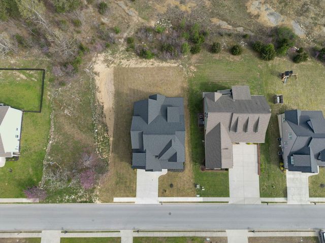 614 Lakeshore Cove Drive 19, Fort Oglethorpe, GA 30742