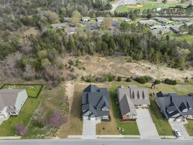 614 Lakeshore Cove Drive 19, Fort Oglethorpe, GA 30742