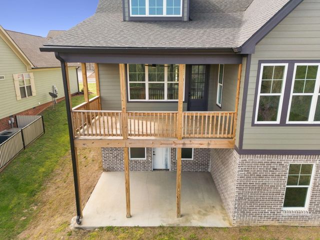 614 Lakeshore Cove Drive 19, Fort Oglethorpe, GA 30742