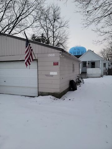 1908 Kosciuszko Street, Bay City, MI 48708