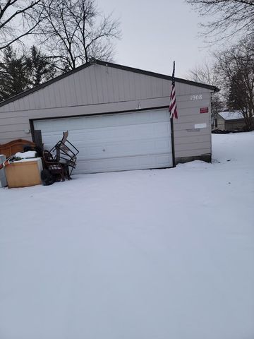 1908 Kosciuszko Street, Bay City, MI 48708