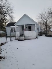 1908 Kosciuszko Street, Bay City, MI 48708