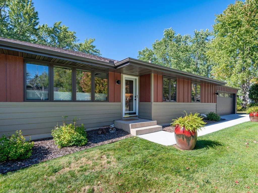 13008 Lakeview Drive Drive, Burnsville, MN 55337 — photo 3