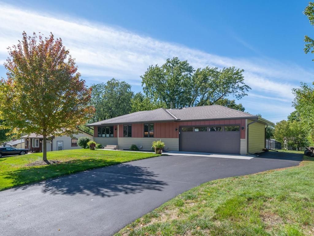 13008 Lakeview Drive Drive, Burnsville, MN 55337 — photo 4