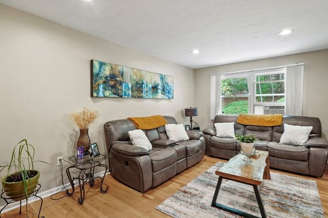 237 Heritage Drive 237, Northbridge, MA 01588