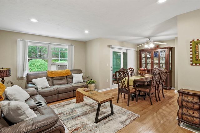 237 Heritage Drive 237, Northbridge, MA 01588