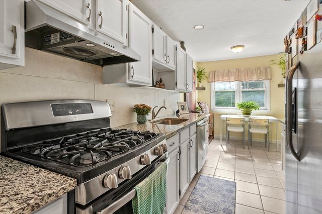 237 Heritage Drive 237, Northbridge, MA 01588