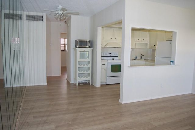 5200 NE 24th Terrace C306, Fort Lauderdale, FL 33308