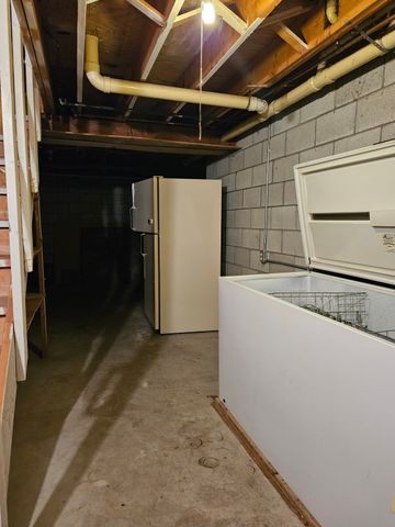 3767 N US-23, Au Sable Twp, MI 48750