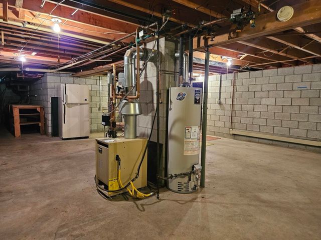 3767 N US-23, Au Sable Twp, MI 48750