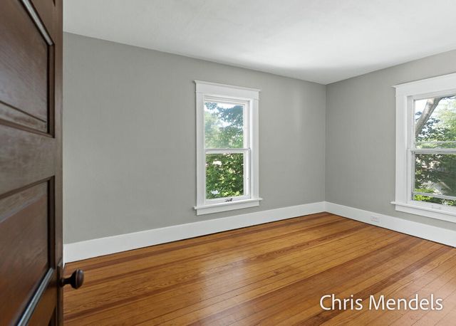 1013 Pennoyer Avenue, Grand Haven City, MI 49417