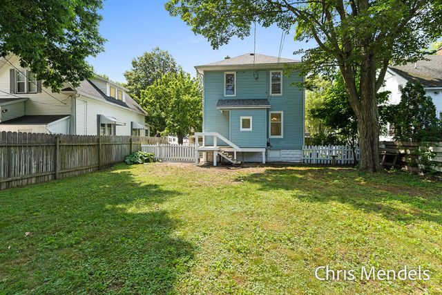 1013 Pennoyer Avenue, Grand Haven City, MI 49417