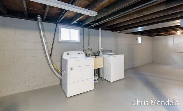 1013 Pennoyer Avenue, Grand Haven City, MI 49417