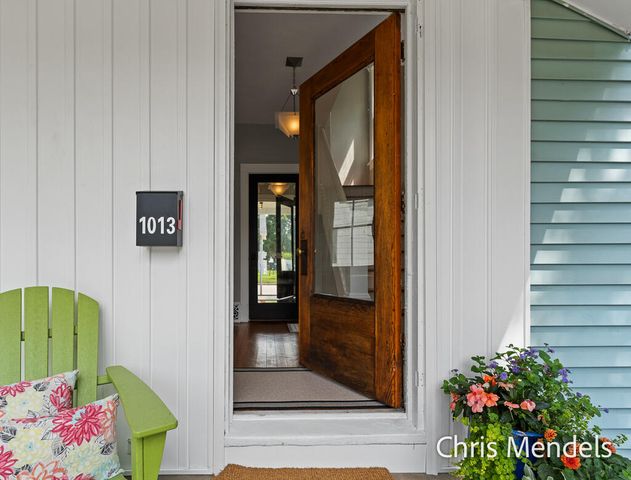 1013 Pennoyer Avenue, Grand Haven City, MI 49417