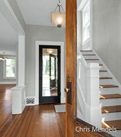 1013 Pennoyer Avenue, Grand Haven City, MI 49417