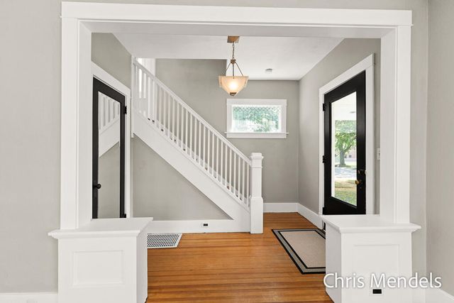 1013 Pennoyer Avenue, Grand Haven City, MI 49417