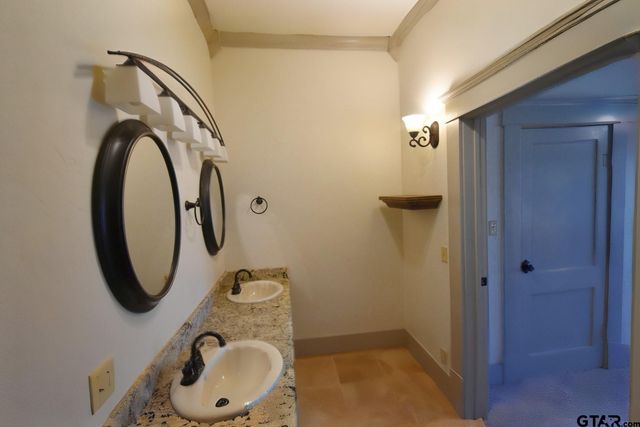 269 E Holley St, Alba, TX 75410