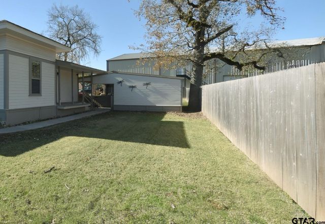 269 E Holley St, Alba, TX 75410