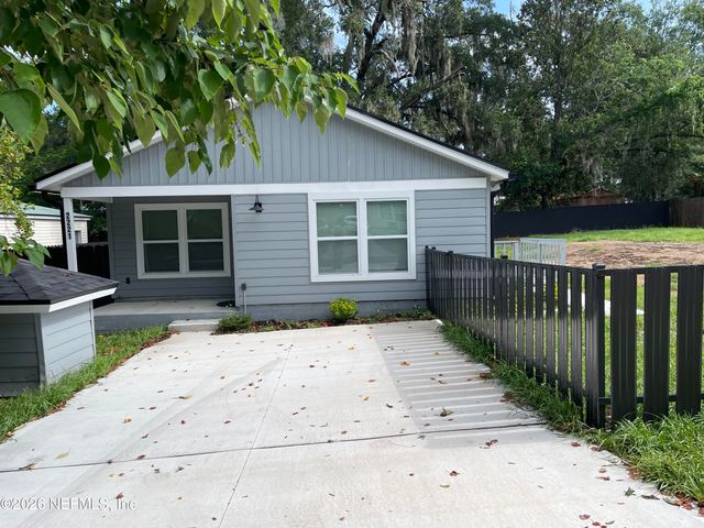 2221 JAYSON Avenue, Jacksonville, FL 32208
