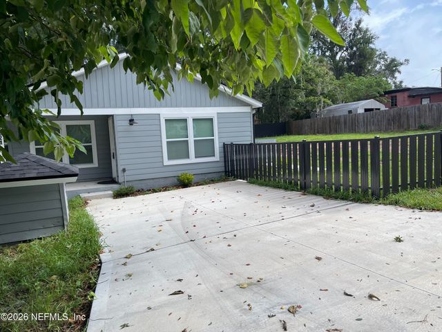 2221 JAYSON Avenue, Jacksonville, FL 32208