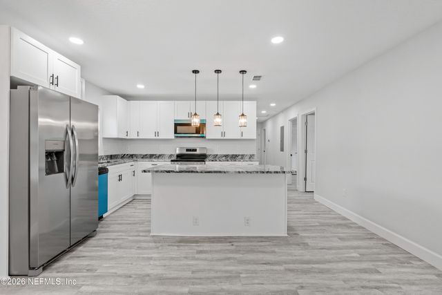 2221 JAYSON Avenue, Jacksonville, FL 32208
