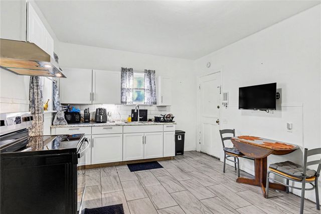 24 Bloss Street, Rochester, NY 14608