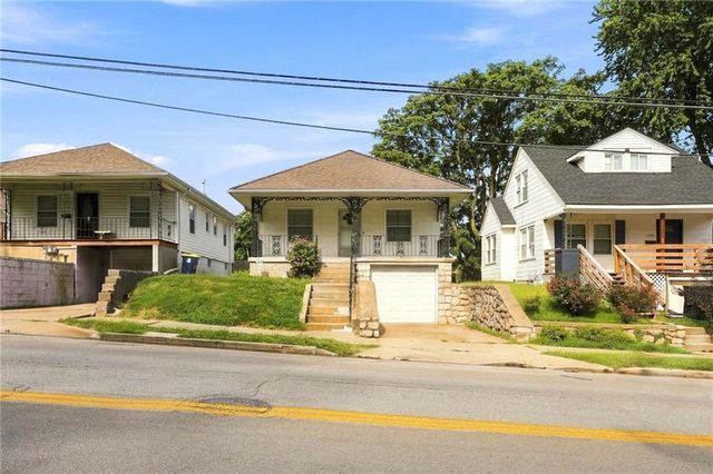 1222 Hardesty Avenue, Kansas City, MO 64127