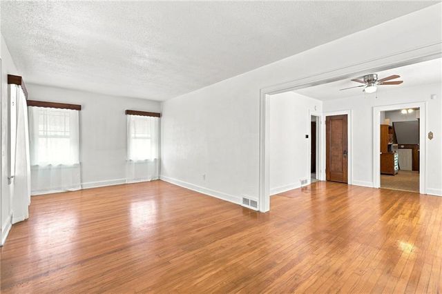 1222 Hardesty Avenue, Kansas City, MO 64127
