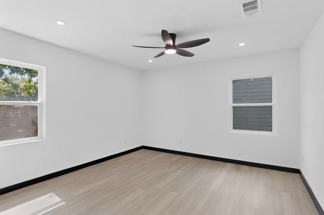 1624 Houghton Road, Dallas, TX 75217