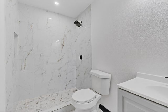 1624 Houghton Road, Dallas, TX 75217