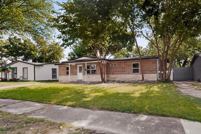 1624 Houghton Road, Dallas, TX 75217