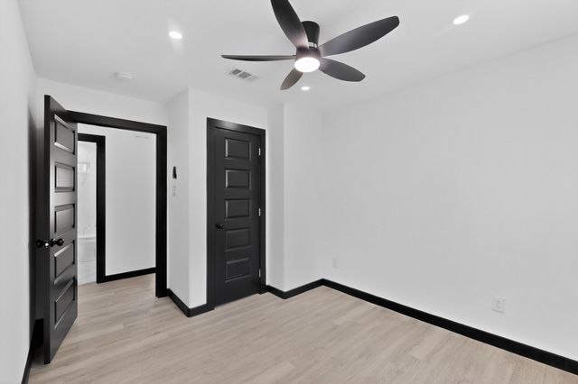 1624 Houghton Road, Dallas, TX 75217