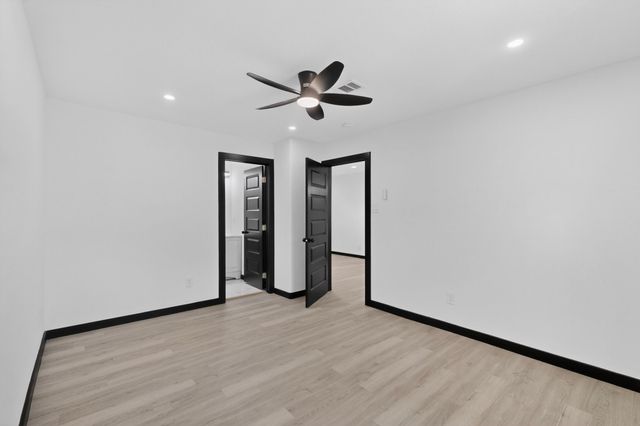 1624 Houghton Road, Dallas, TX 75217