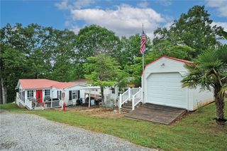 435-A Lakewood Drive, Townville, SC 29689