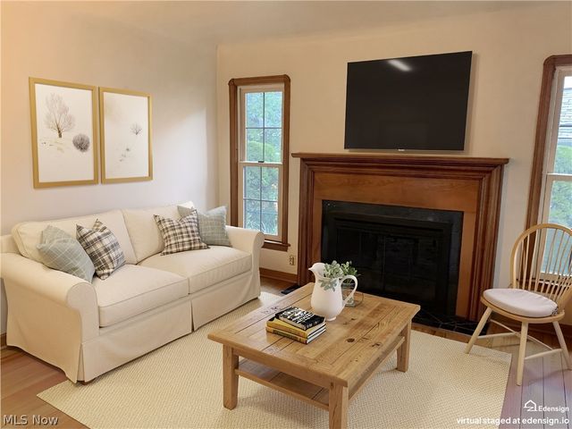 324 Cornwall Road, Rocky River, OH 44116