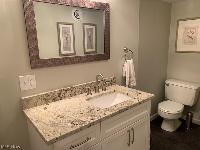 324 Cornwall Road, Rocky River, OH 44116