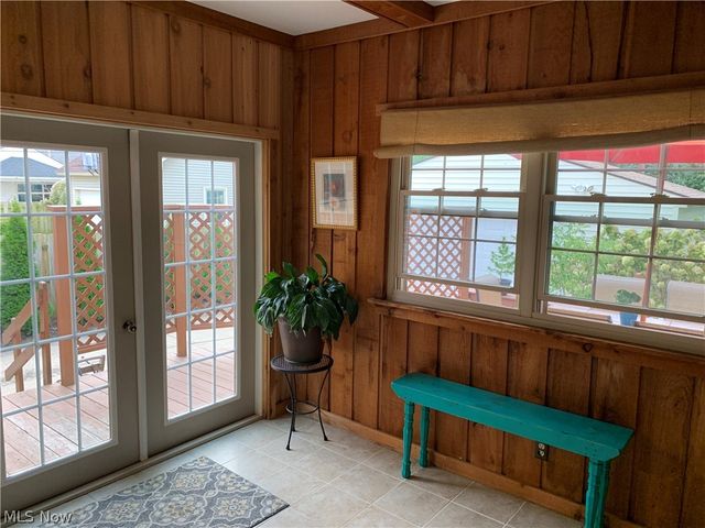 324 Cornwall Road, Rocky River, OH 44116