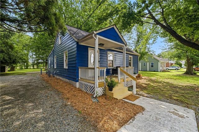 8 McDonald RD, Hampton, VA 23669