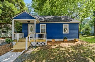 8 McDonald RD, Hampton, VA 23669