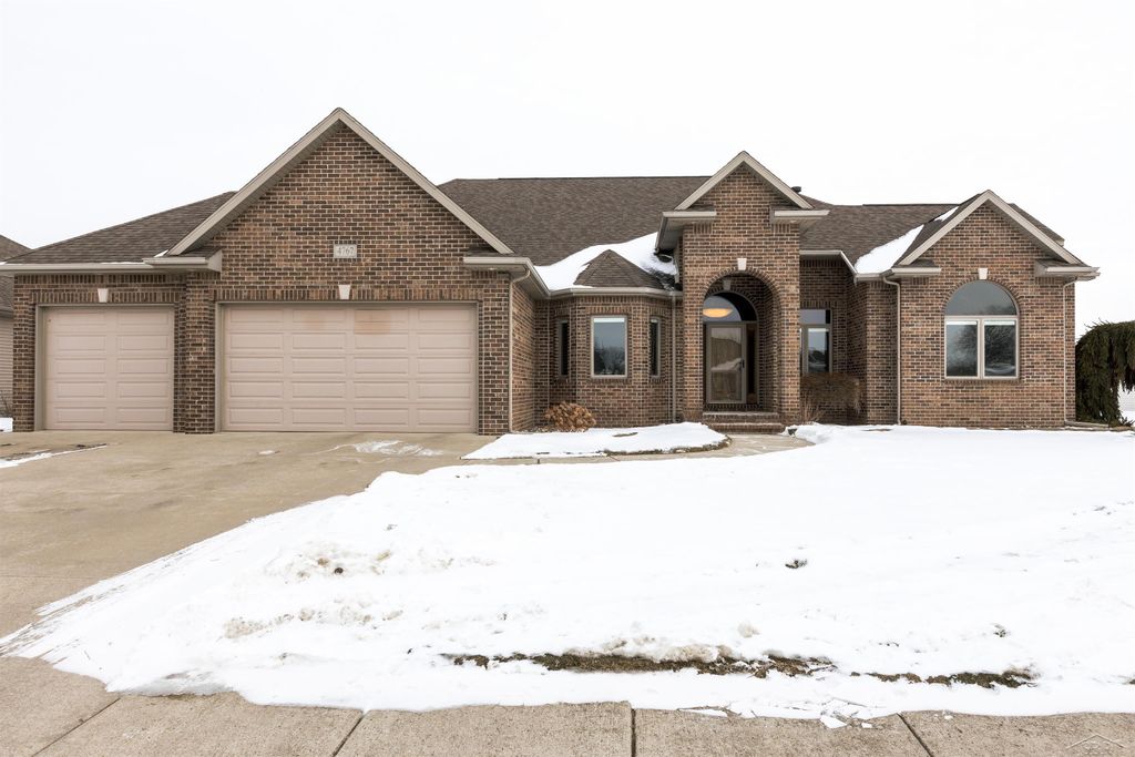 4767 Pine View Court, Monitor Twp, MI 48706