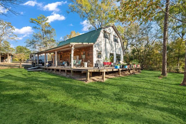 521 Camilla Lake Rd, Coldspring, TX 77331