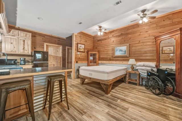 521 Camilla Lake Rd, Coldspring, TX 77331