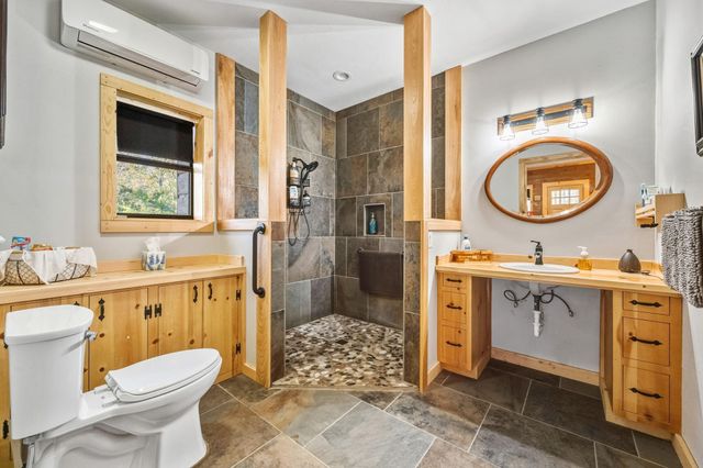 521 Camilla Lake Rd, Coldspring, TX 77331