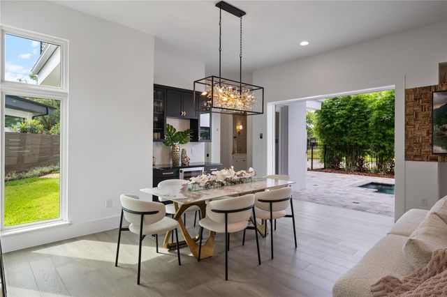 2015 N PARK AVENUE, Winter Park, FL 32789