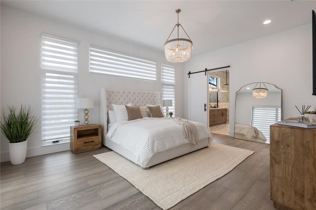 2015 N PARK AVENUE, Winter Park, FL 32789