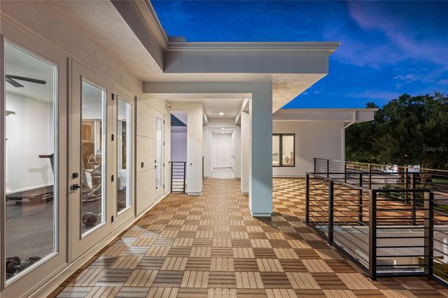 2015 N PARK AVENUE, Winter Park, FL 32789