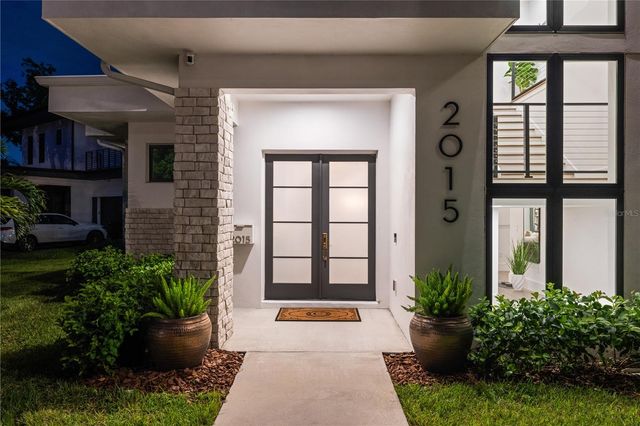 2015 N PARK AVENUE, Winter Park, FL 32789